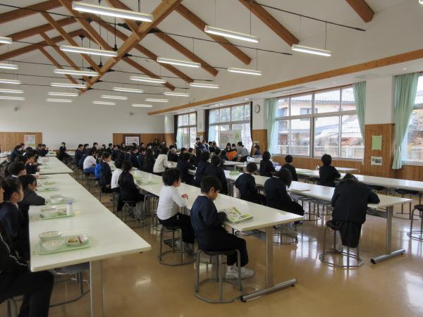 給食１