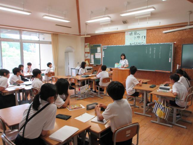 ６年