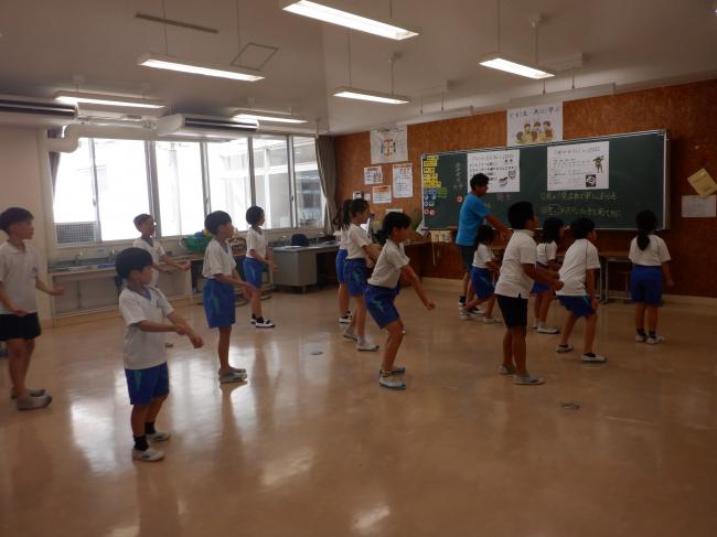 ３４年　踊り
