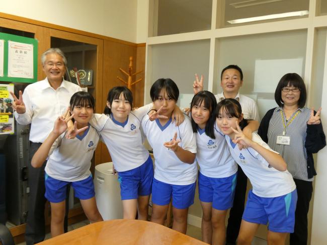 集合写真　校長室