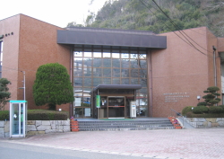 柵原総合文化センター