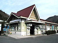 吉ケ原駅舎